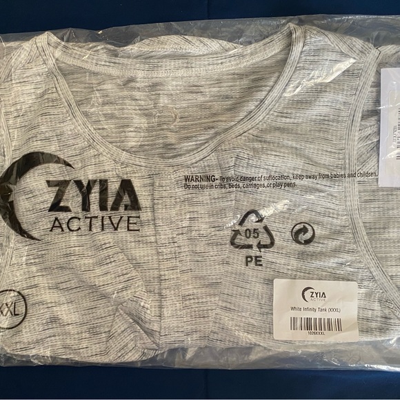 TWO XXXL ZYIA infinity tanks in black and white. One NIB, one tried on only. - Picture 4 of 4